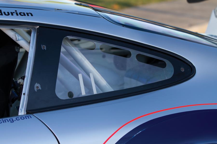  Porsche 911 GT3 R 2000 года  (фото 9 из 25)